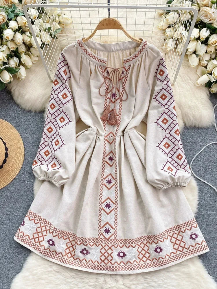 embroidered peasant dress Embroidered Mexican Peasant Dress: Strapless Floral Ethnic Dress