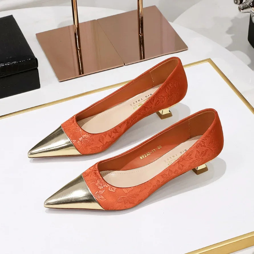 Floral Pattern Gold-toe Low Heel Shoes